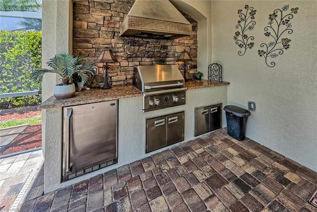 9415 Piacere WAY, Naples, FL 34113