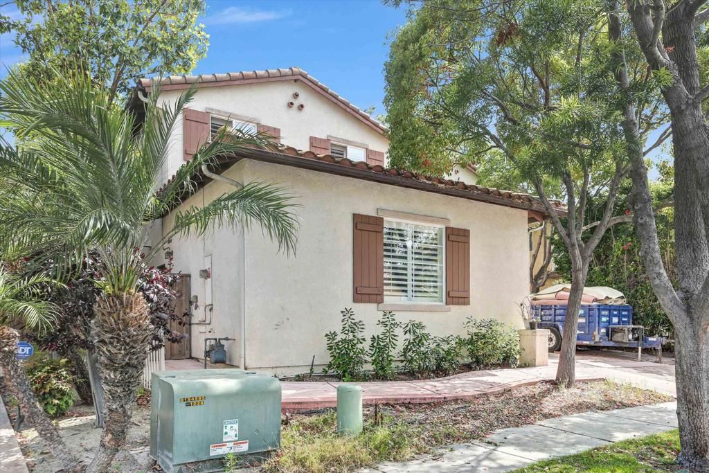 Image 1 of property listing at 1124 Sparrow Lake Rd, Chula Vista, CA 91913