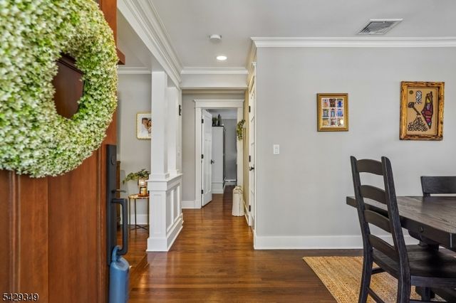 586 Sparrowbush Rd, Wyckoff Twp., NJ 07481