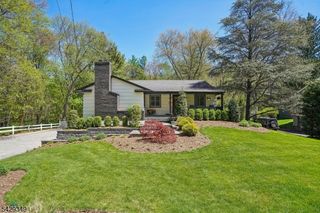 586 Sparrowbush Rd, Wyckoff Twp., NJ 07481