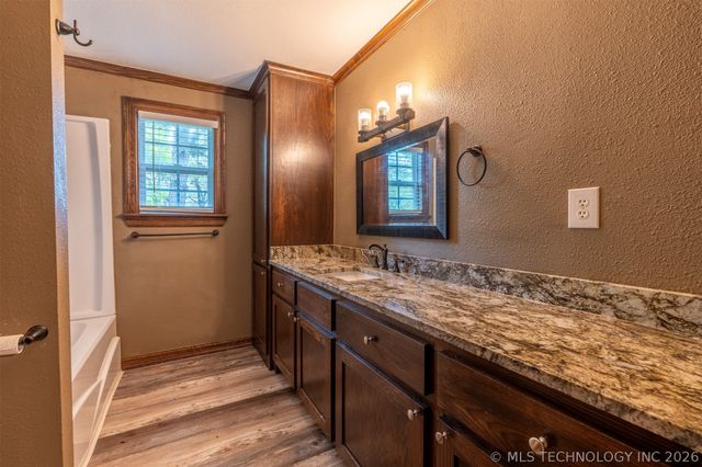 855 SE 683, Locust Grove, OK 74352
