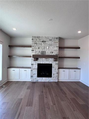 16513 Ingalls Street, Gardner, KS 66030