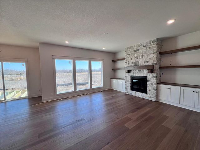 16513 Ingalls Street, Gardner, KS 66030