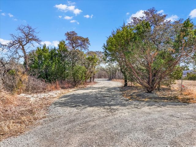 112 Valley View Court, Springtown, TX 76082