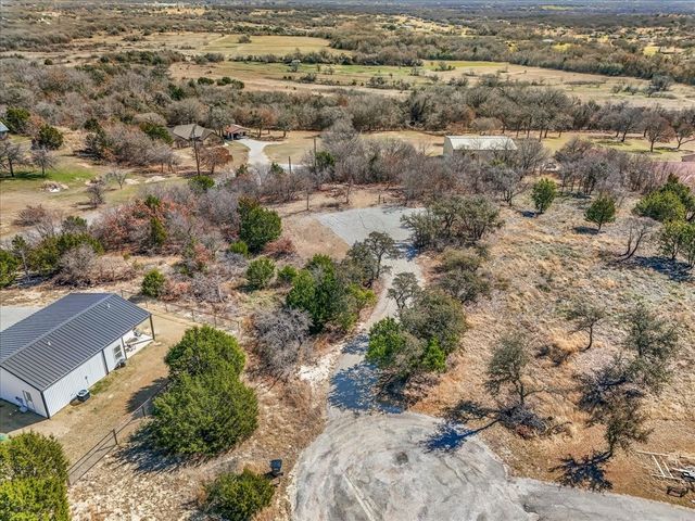 112 Valley View Court, Springtown, TX 76082