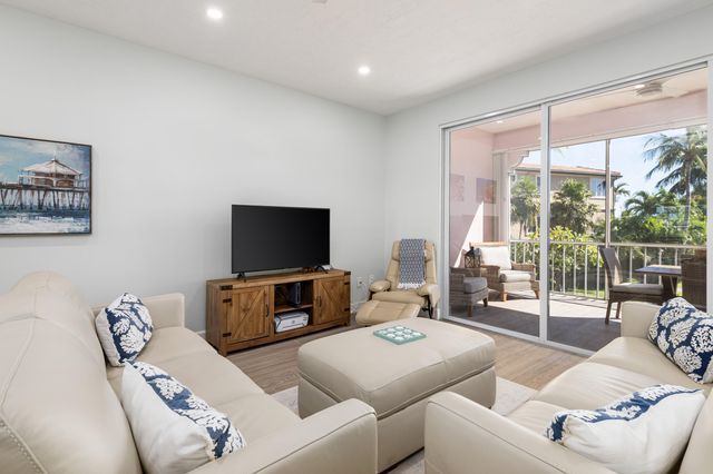 117 Coco Plum Drive D2, Marathon, FL 33050