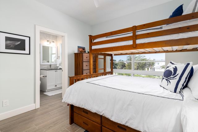 117 Coco Plum Drive D2, Marathon, FL 33050