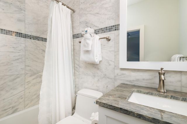 117 Coco Plum Drive D2, Marathon, FL 33050