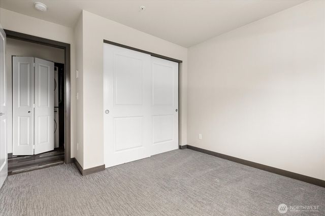 1651 SW Mulberry Place #E204, Oak Harbor, WA 98277