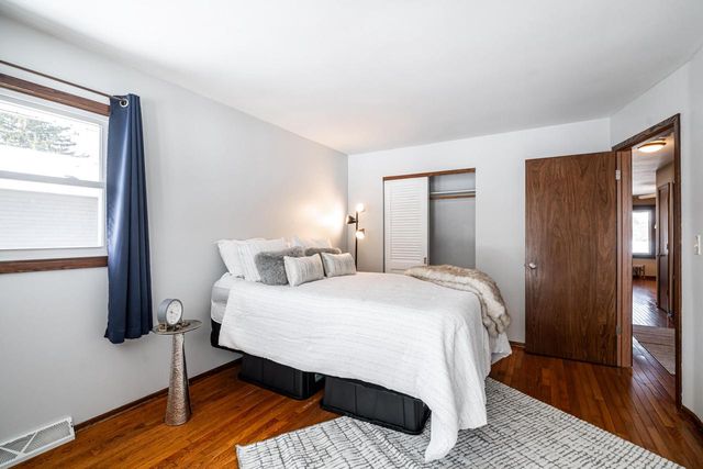 2143 MacArthur ROAD, Waukesha, WI 53188