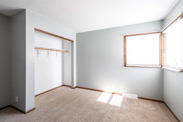 2143 MacArthur ROAD, Waukesha, WI 53188