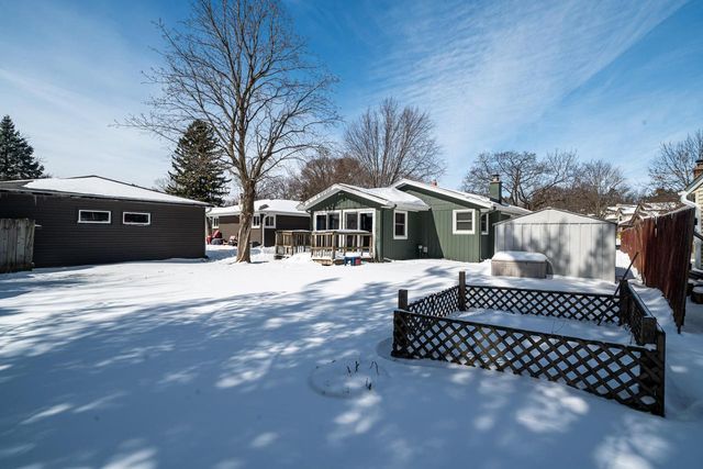 2143 MacArthur ROAD, Waukesha, WI 53188