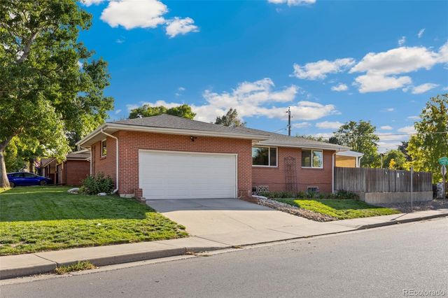 703 S Oneida Way, Denver, CO 80224