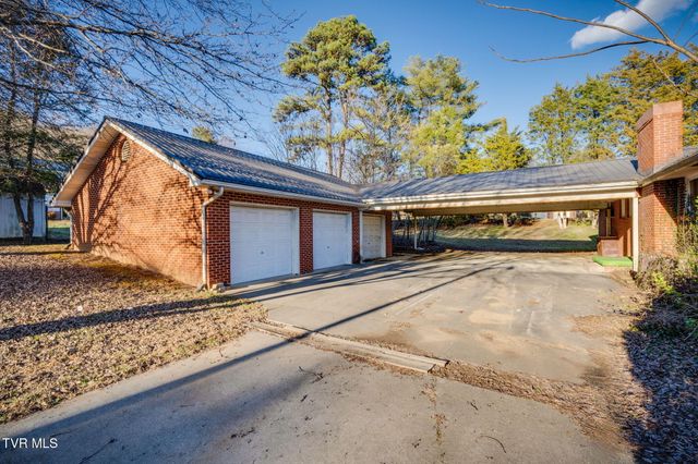 102 Russell Drive, Rogersville, TN 37857