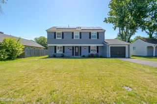 60 Midvale Lane, Willingboro, NJ 08046