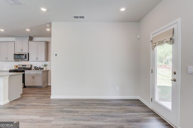 1325 Lyon Way Drive, Lawrenceville, GA 30044