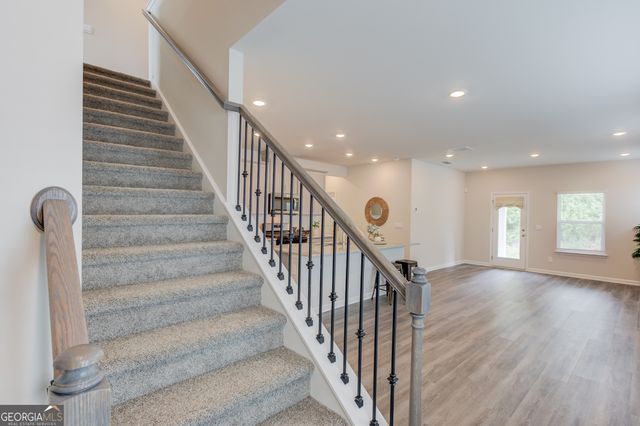 1325 Lyon Way Drive, Lawrenceville, GA 30044