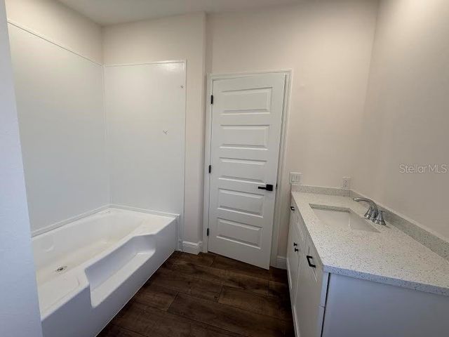 3556 E C 462, Wildwood, FL 34785