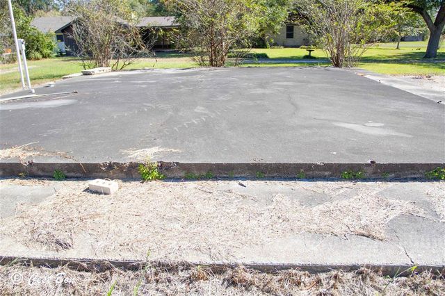 401 Oak Street, Dequincy, LA 70633