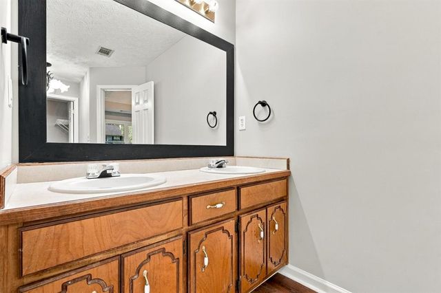 2140 Amberly Glen Way, Dacula, GA 30019