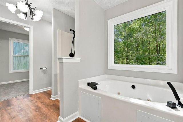 2140 Amberly Glen Way, Dacula, GA 30019