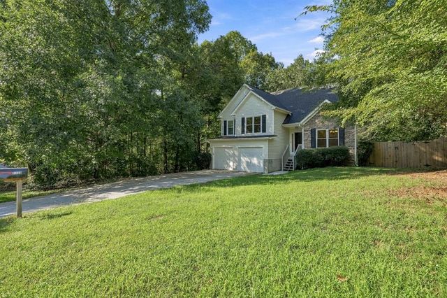 2140 Amberly Glen Way, Dacula, GA 30019