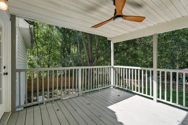 2140 Amberly Glen Way, Dacula, GA 30019