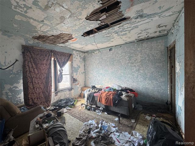 5865 Seneca Street, Detroit, MI 48213