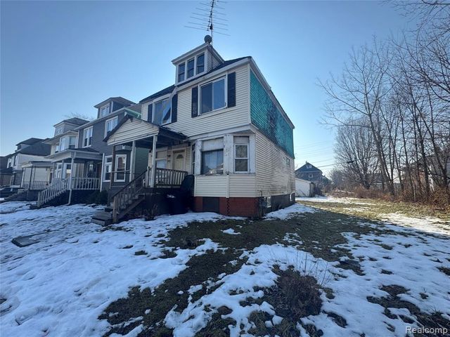 5865 Seneca Street, Detroit, MI 48213