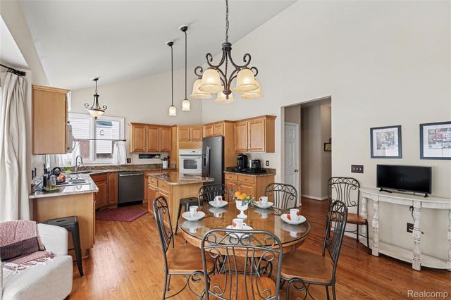 6501 Southampton Drive, Independence Charter Township, MI 48346