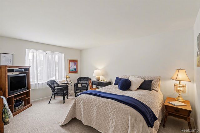6501 Southampton Drive, Independence Charter Township, MI 48346