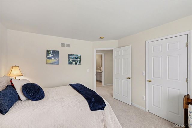 6501 Southampton Drive, Independence Charter Township, MI 48346
