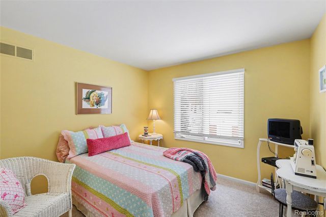 6501 Southampton Drive, Independence Charter Township, MI 48346