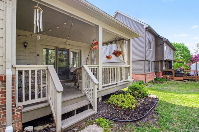 6501 Southampton Drive, Independence Charter Township, MI 48346