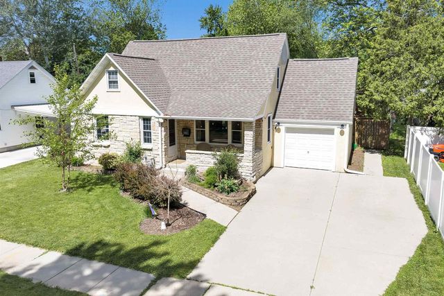 1212 SUYDAM STREET, Green Bay, WI 54301