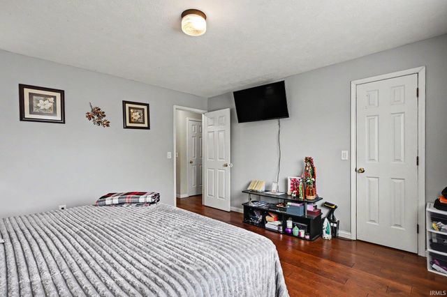 27674 Bison Ridge, Elkhart, IN 46514