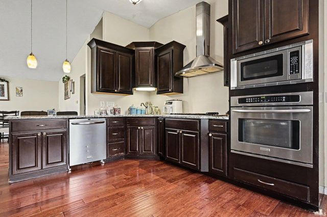 27674 Bison Ridge, Elkhart, IN 46514