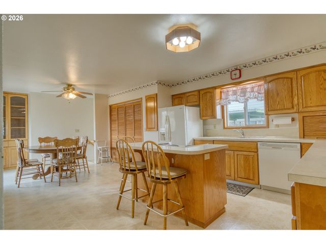 57681 OLD PORTLAND Rd, Warren, OR 97053