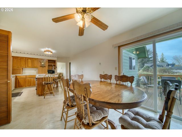 57681 OLD PORTLAND Rd, Warren, OR 97053