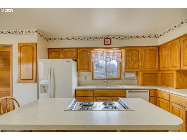 57681 OLD PORTLAND Rd, Warren, OR 97053