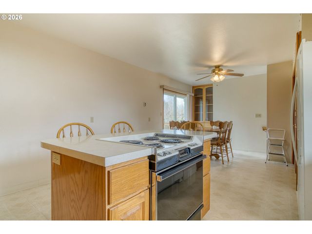 57681 OLD PORTLAND Rd, Warren, OR 97053