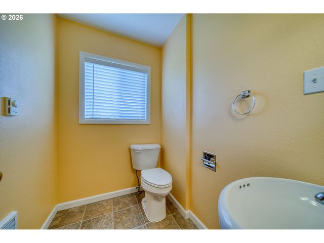 57681 OLD PORTLAND Rd, Warren, OR 97053