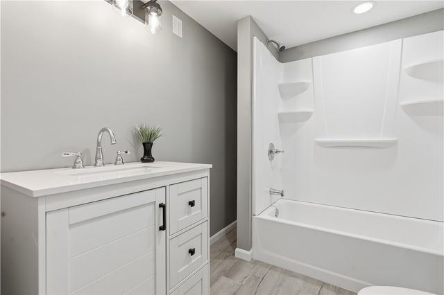 179 Balsinger Rd, German Twp, PA 15401