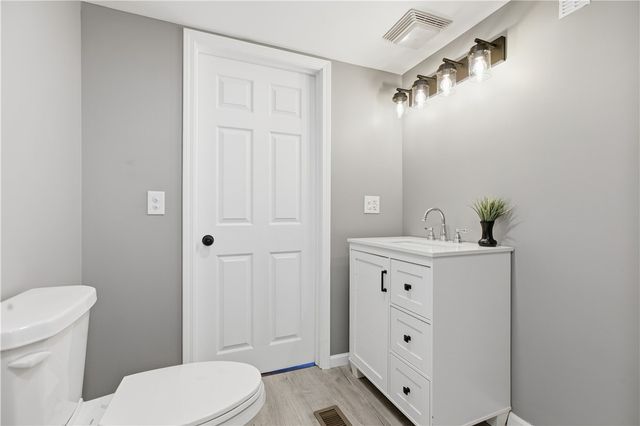 179 Balsinger Rd, German Twp, PA 15401