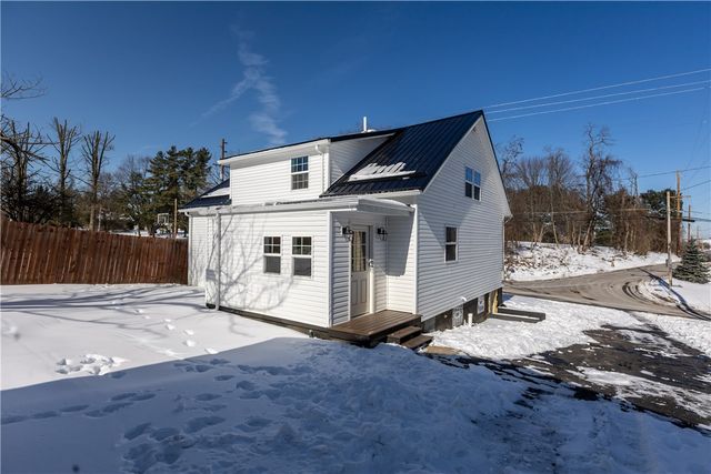 179 Balsinger Rd, German Twp, PA 15401