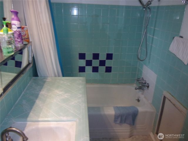 9404 A Street, Tacoma, WA 98444