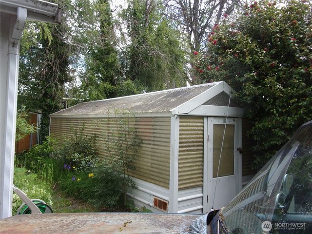 9404 A Street, Tacoma, WA 98444
