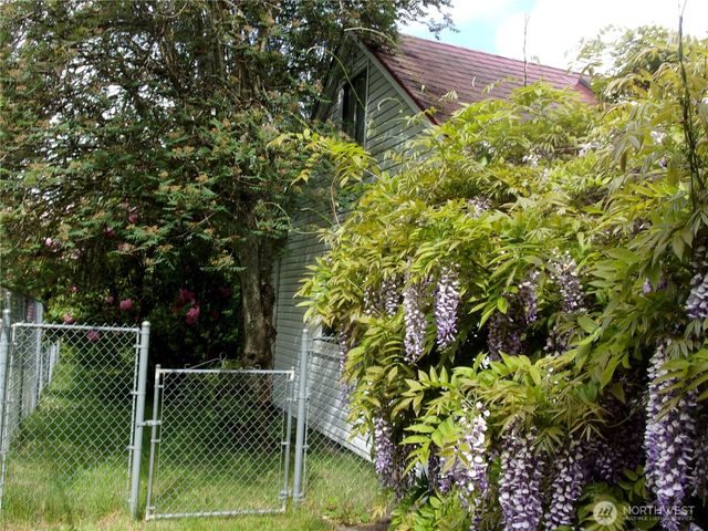 9404 A Street, Tacoma, WA 98444