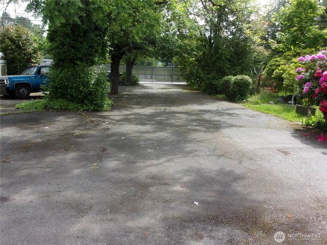 9404 A Street, Tacoma, WA 98444