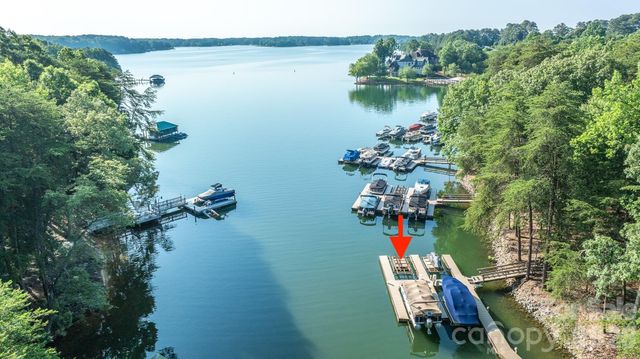 4218 Ash Hollow Lane, Denver, NC 28037